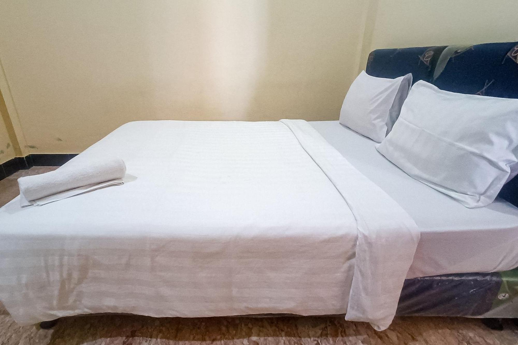Reddoorz At Senaz Guesthouse מטאראם מראה חיצוני תמונה